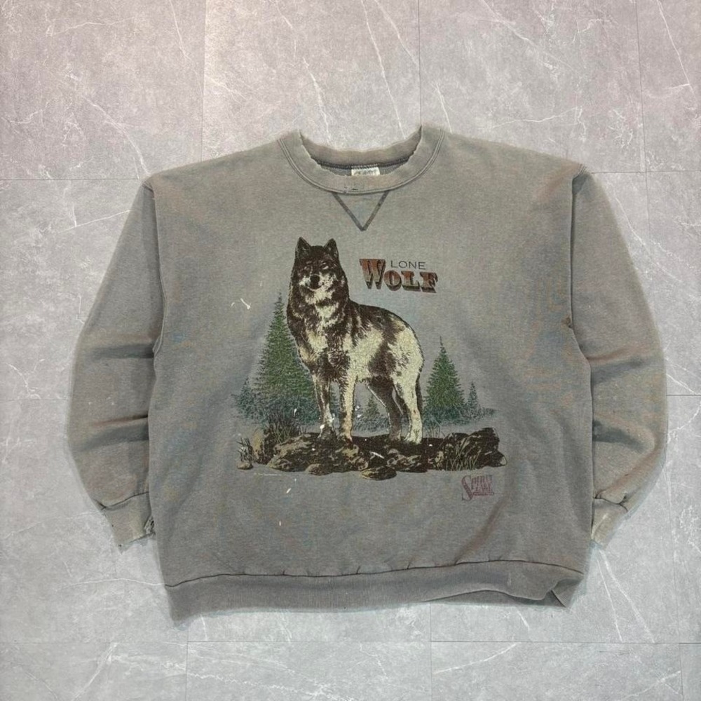 Crazy Faded 90's Nature wolf crewneck